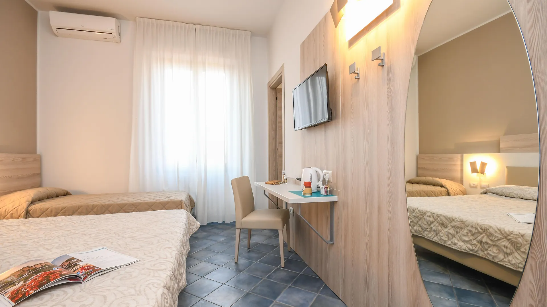 Hotel Riel Sirmione 3*,