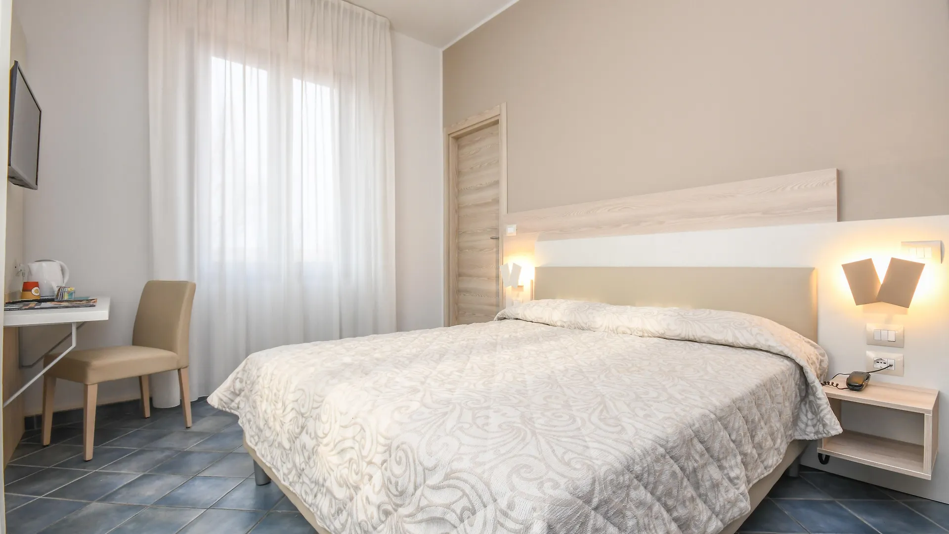 ***  Hotel Riel Sirmione Italy